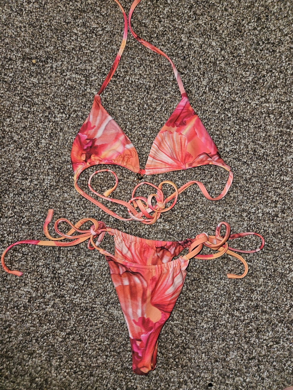 Outcast Brand Made In Usa Shell Print String Bikini Size Small